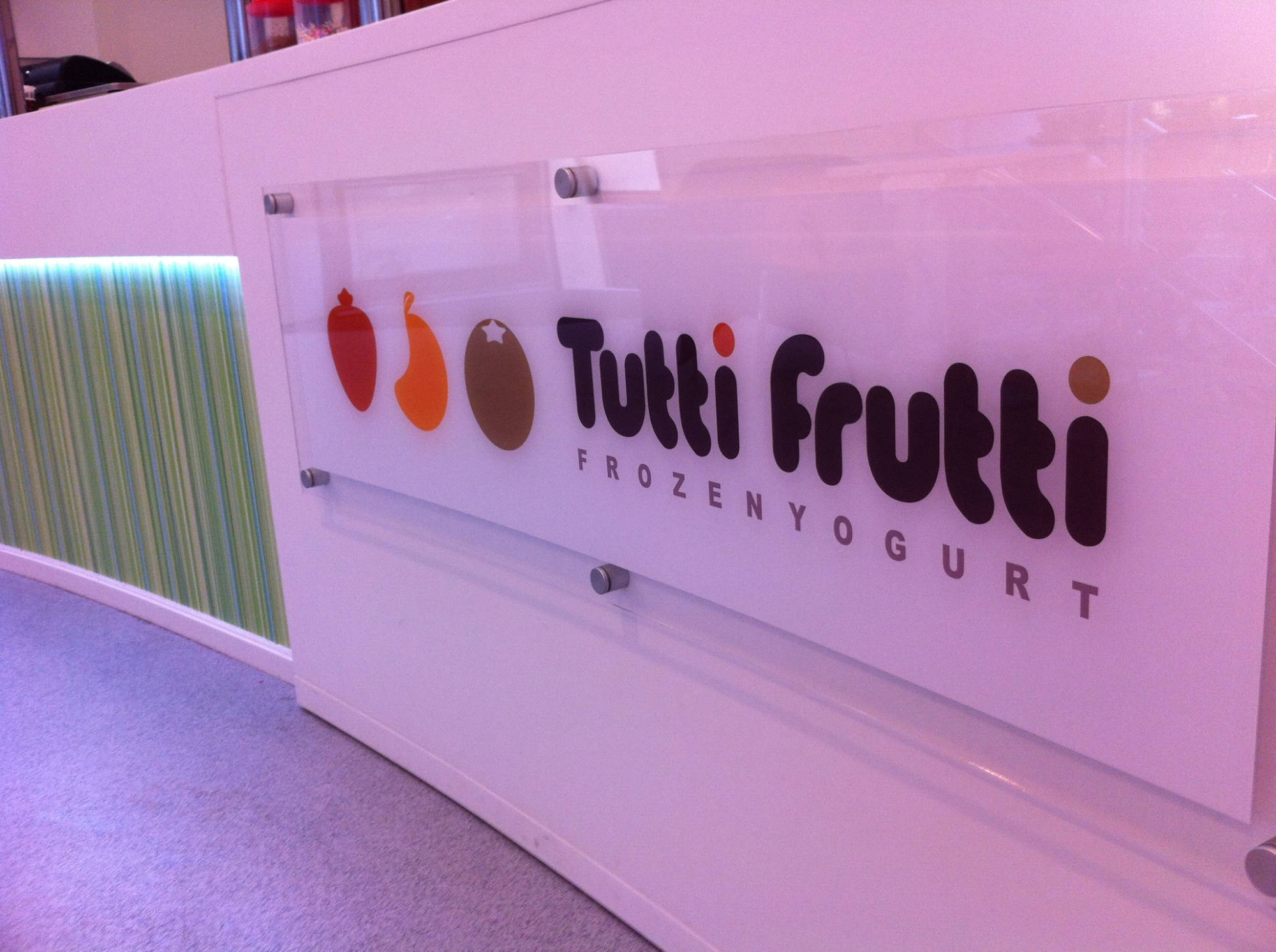 box van wrap graphics